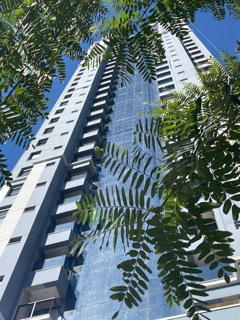 Apartamento à venda em Maringá, Zona 01, com 2 suítes, com 97 m², Edifício Morada do Park