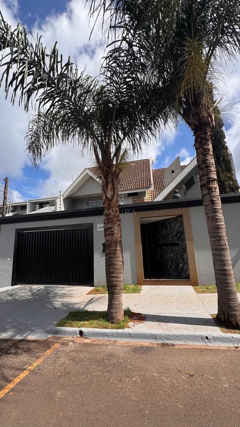Sobrado à venda e para alugar em Maringá, Galeão, com 2 suítes, com 450 m², Jardim Leblon