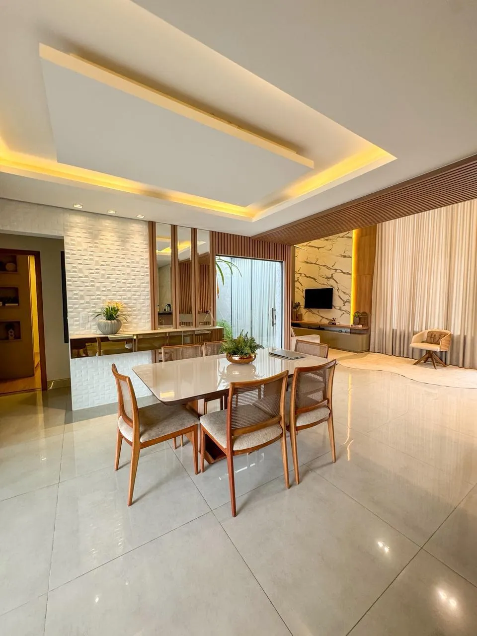 Casa à venda em Maringá, Jardim Santa Helena, com 1 suíte, Jardim Santa Helena — foto 5