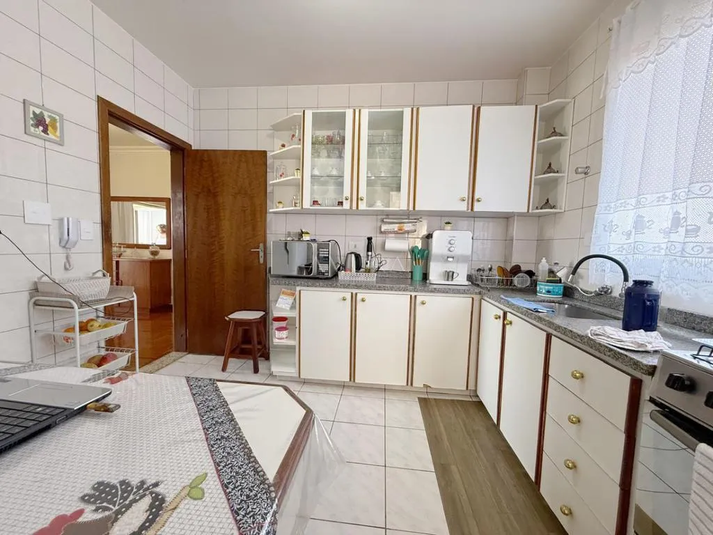 Apartamento à venda em Maringá, Zona 07, com 1 suíte, com 115,95 m², Residencial Lavoisier — foto 5