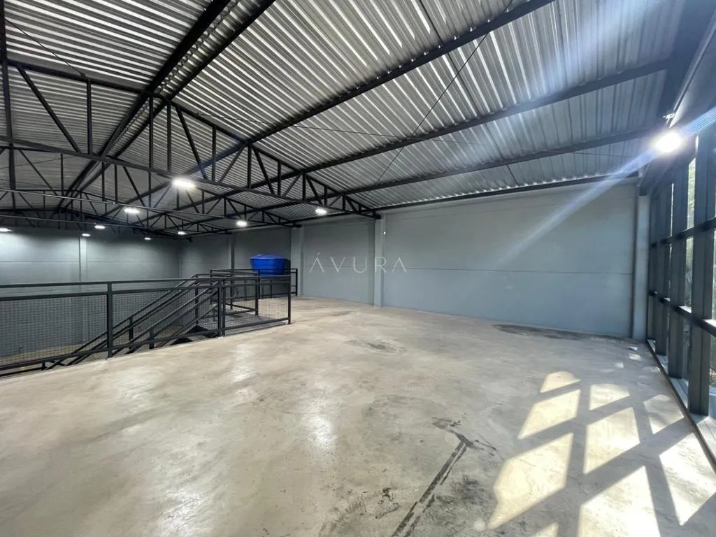 Barracão à venda em Maringá, Zona 06, com 330 m², Zona 06 — foto 8