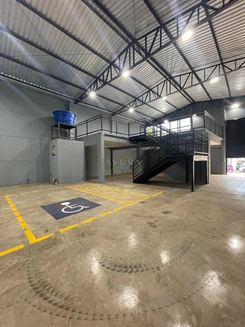 Barracão à venda em Maringá, Zona 06, com 330 m², Zona 06 — foto 15