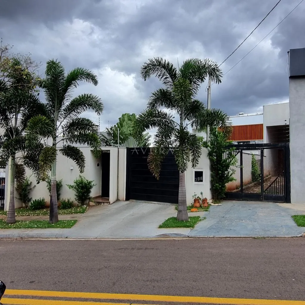 Sobrado à venda em Maringá, Jardim Tóquio, com 1 suíte, Jardim Tóquio