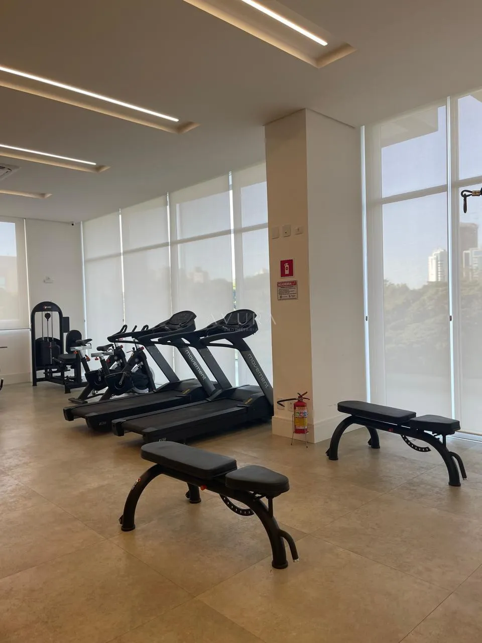 Apartamento à venda em Maringá, Zona 01, com 4 suítes, com 234 m², Condomínio Edifício Eng. Antonio Schwabe — foto 28