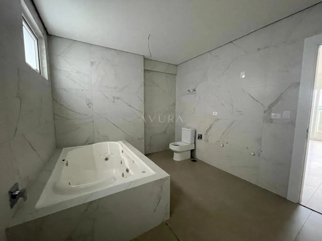 Apartamento à venda em Maringá, Zona 01, com 4 suítes, com 234 m², Condomínio Edifício Eng. Antonio Schwabe — foto 16