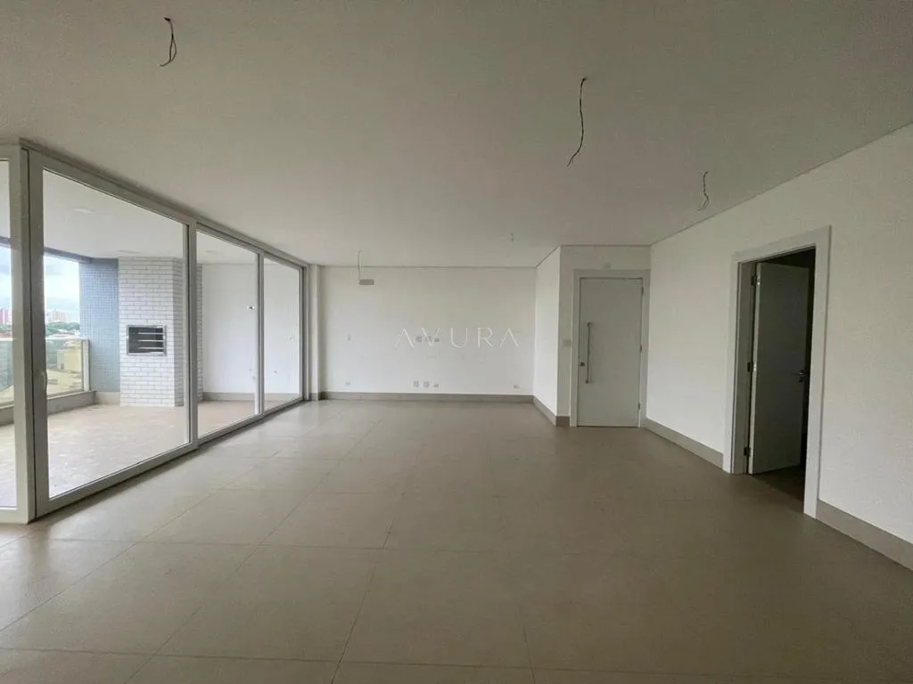 Apartamento à venda em Maringá, Zona 01, com 4 suítes, com 234 m², Condomínio Edifício Eng. Antonio Schwabe — foto 5