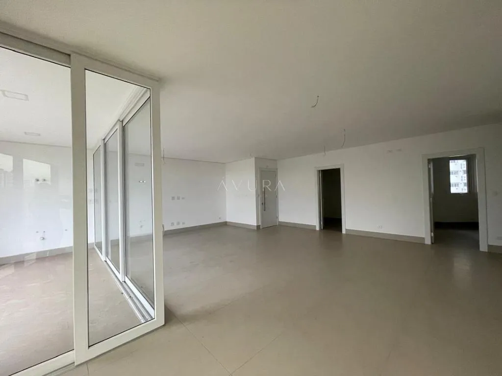 Apartamento à venda em Maringá, Zona 01, com 4 suítes, com 234 m², Condomínio Edifício Eng. Antonio Schwabe — foto 6