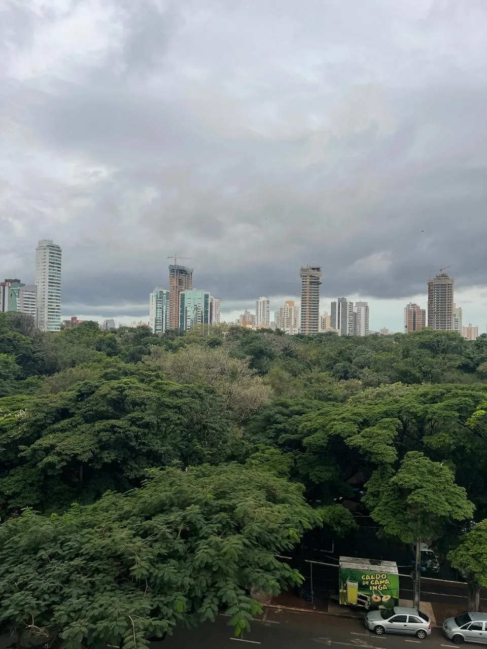Apartamento à venda em Maringá, Zona 01, com 4 suítes, com 234 m², Condomínio Edifício Eng. Antonio Schwabe — foto 11