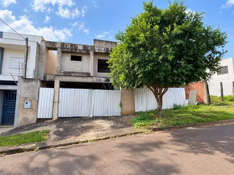Sobrado à venda em Maringá, Jardim Espanha, com 3 quartos, Jardim Espanha