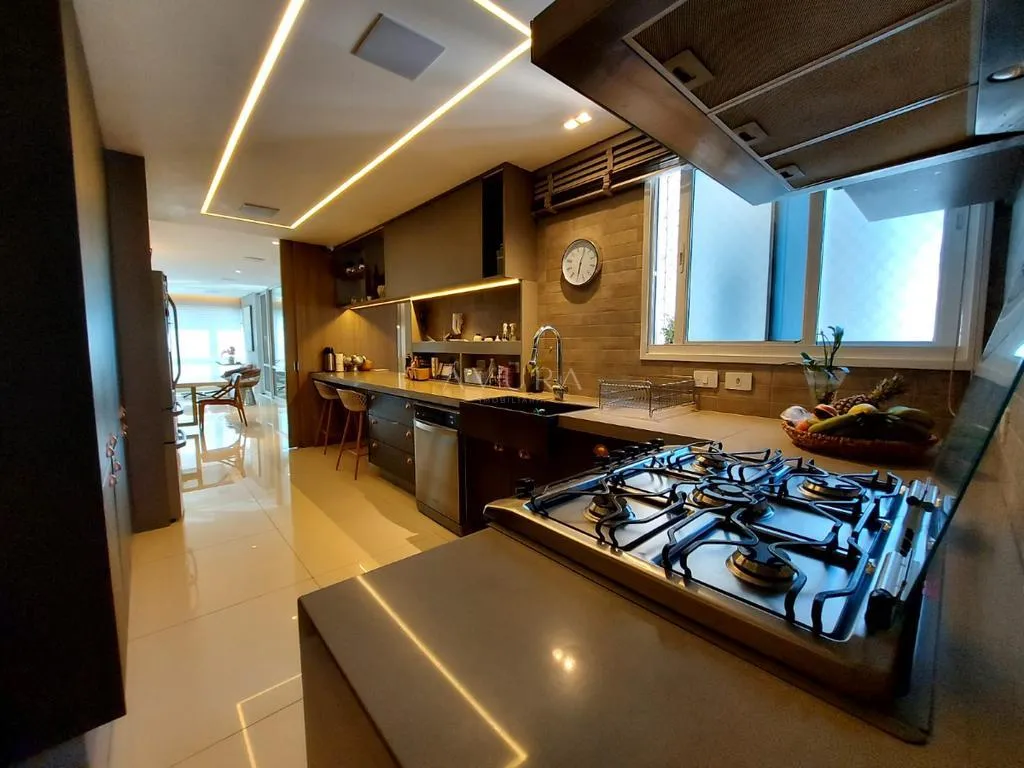 Apartamento à venda em Maringá, Zona 07, com 3 suítes, com 241 m², Maison Infinity — foto 10