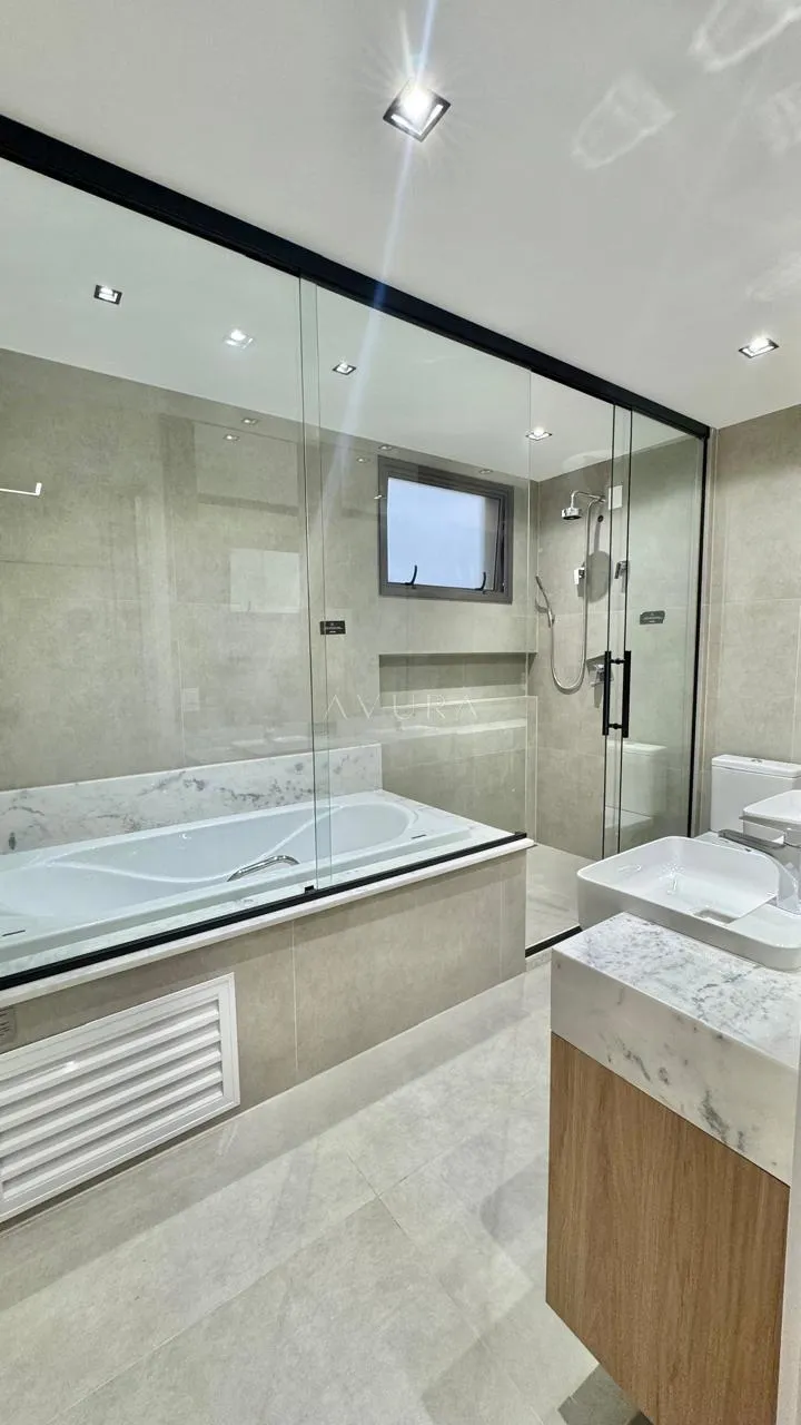 Apartamento à venda em Maringá, Zona 03, com 3 suítes, com 161 m², Evidence — foto 19