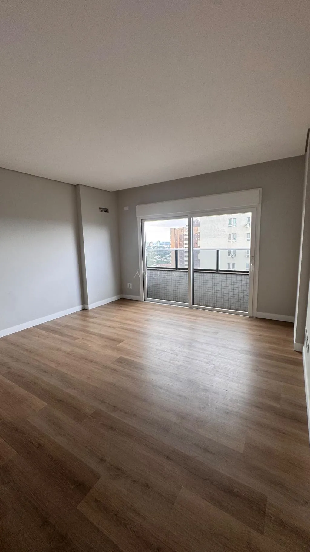 Apartamento à venda em Maringá, Zona 01, com 4 suítes, com 194,26 m², La Residence — foto 15
