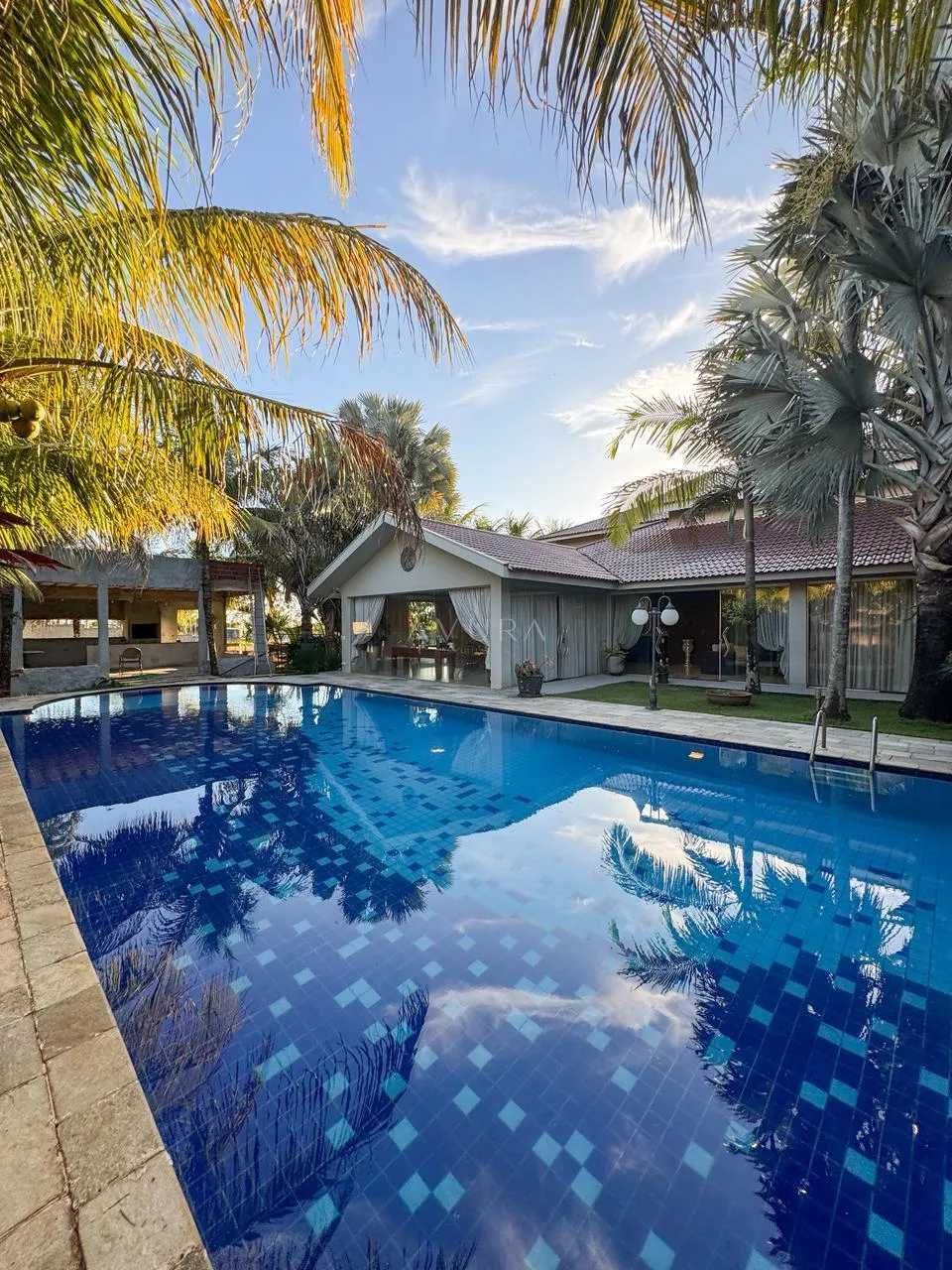 Casa à venda em Maringá, Jardim Bertioga, com 4 suítes, Jardim Bertioga